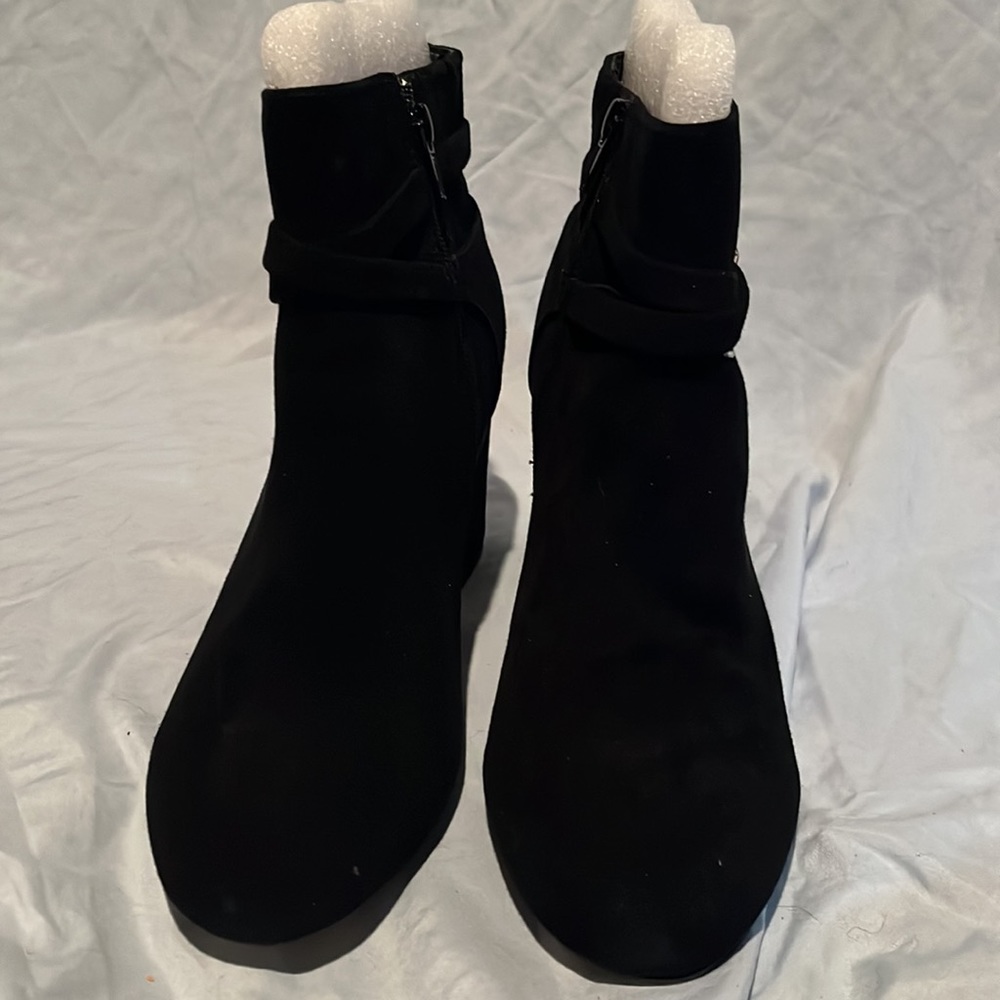 Bella Vita Arlette Bootie Size 11 Women’s - Picture 2 of 3